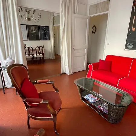 Apartment Large 2-room - Wifi, Air Conditioning *