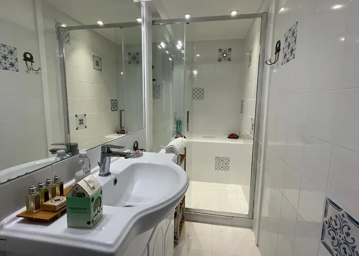 Large 2-room - Wifi, Air Conditioning شقة *
